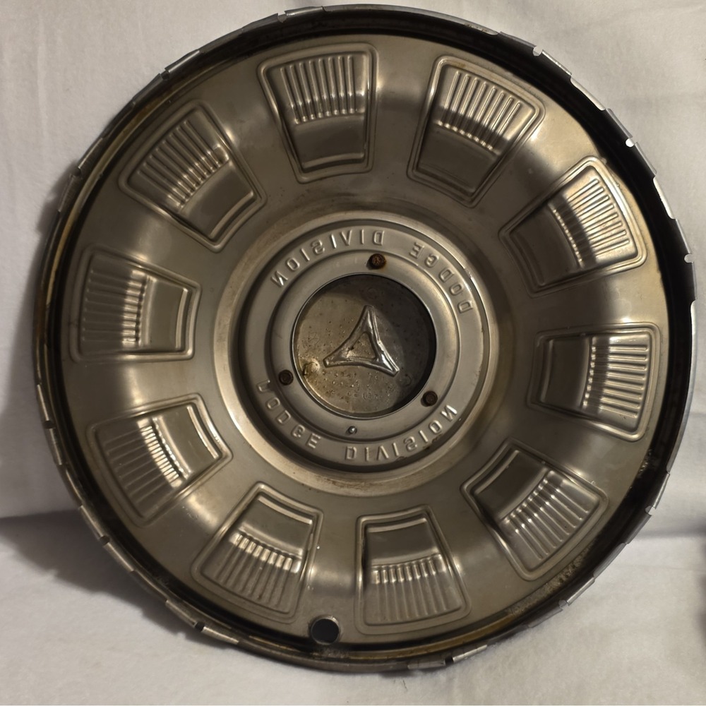 Vintage 1969 1970 1971 Mopar Dodge Polara Monaco 15" Hubcap OEM #2881751 - Picture 2 of 3